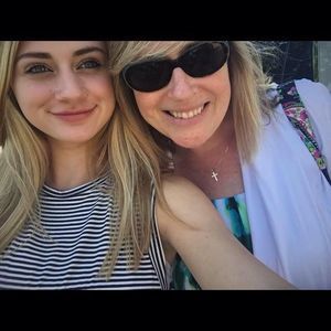 Meet your Posher, Becky